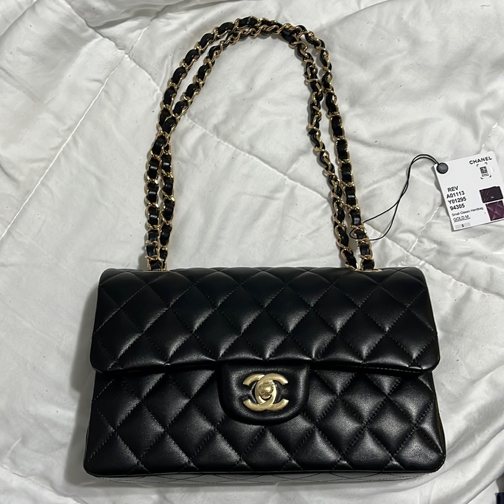 Chanel classic small flap handbag lamb skin 2023